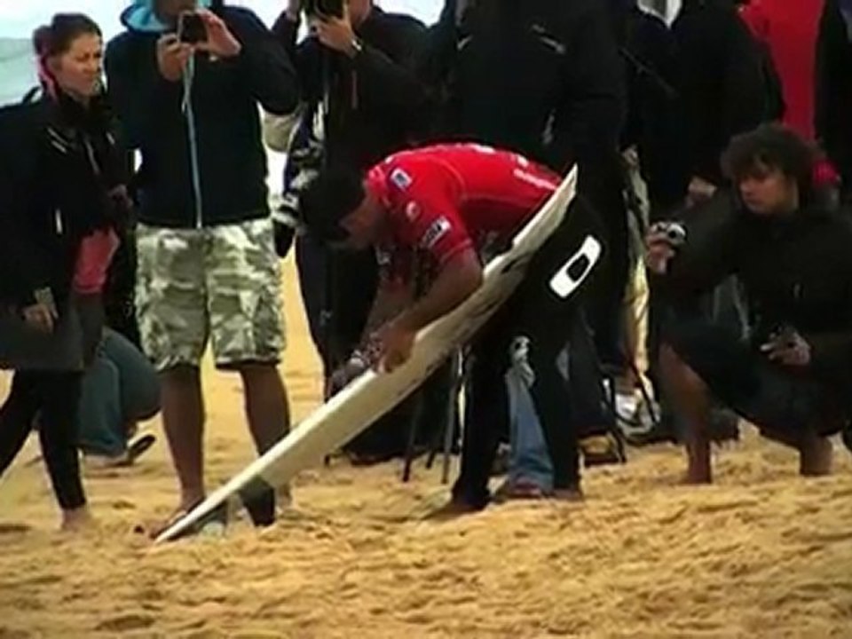 2010 Quiksilver Pro France - Round 2 Highlights