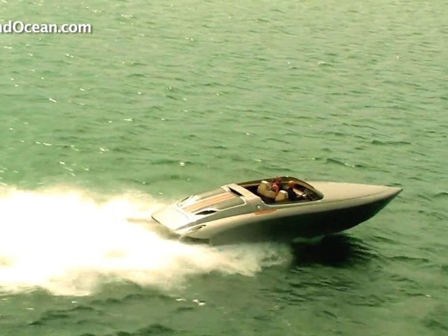 New Porsche Speed Boat Fearless 28 - 