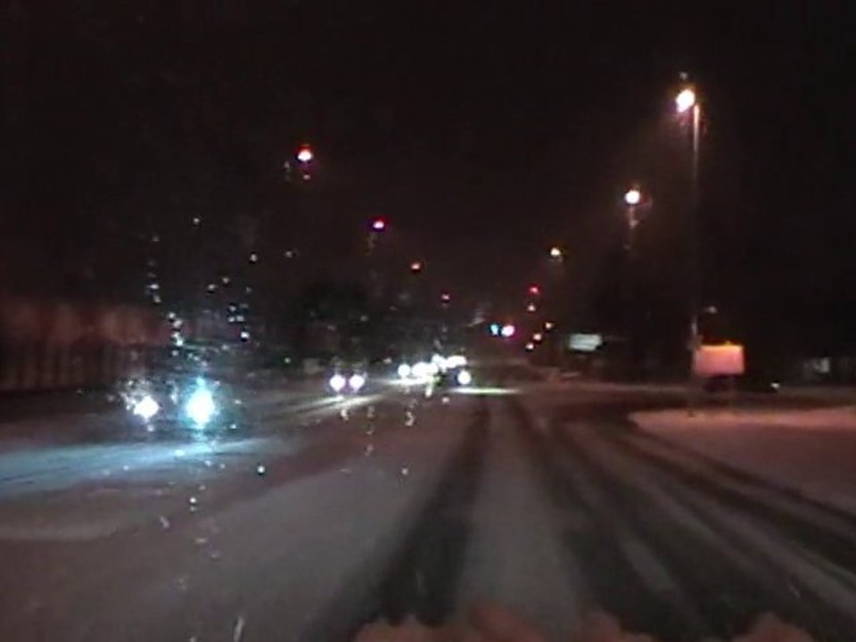 VESOUL : TOMBE LA NEIGE