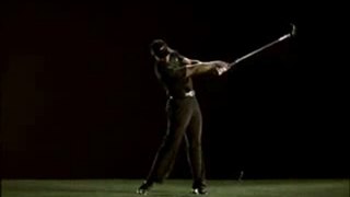 Tiger Woods Simple Golf Swing In Slow Motion- Golf Swing Tip