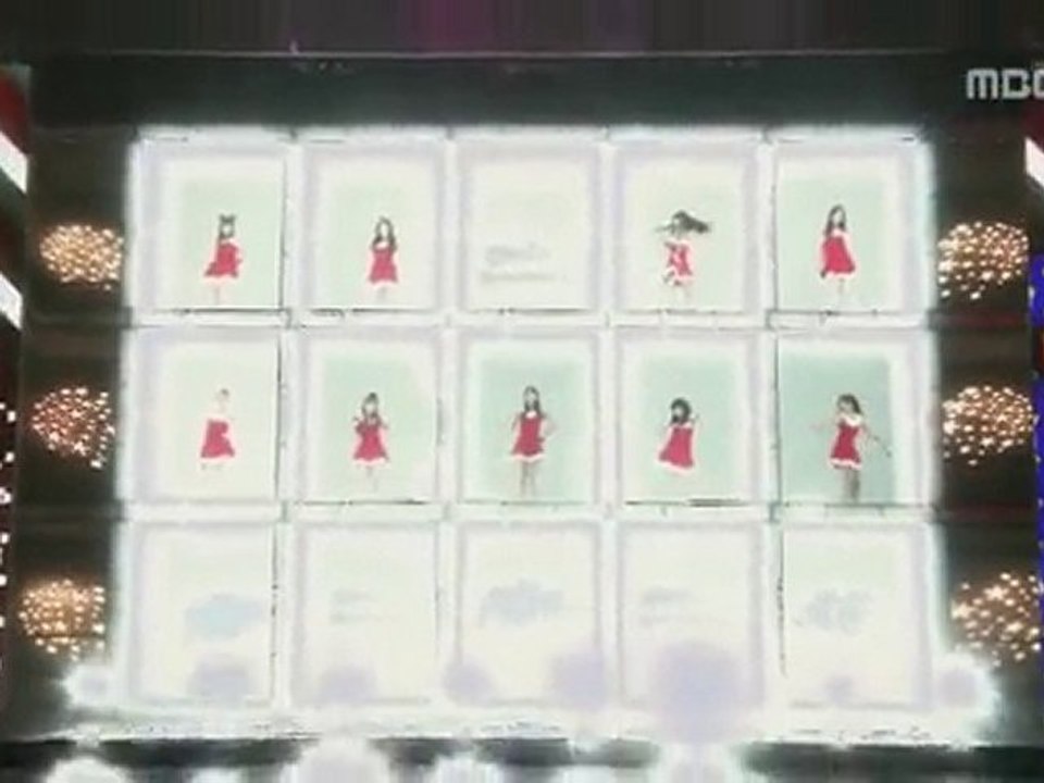 [AA VIETSUB + KARA] Santa Baby - SNSD @ MBC Gayo Daejun 2009