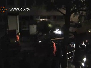 Precari scendono dal tetto della Regione Lazio