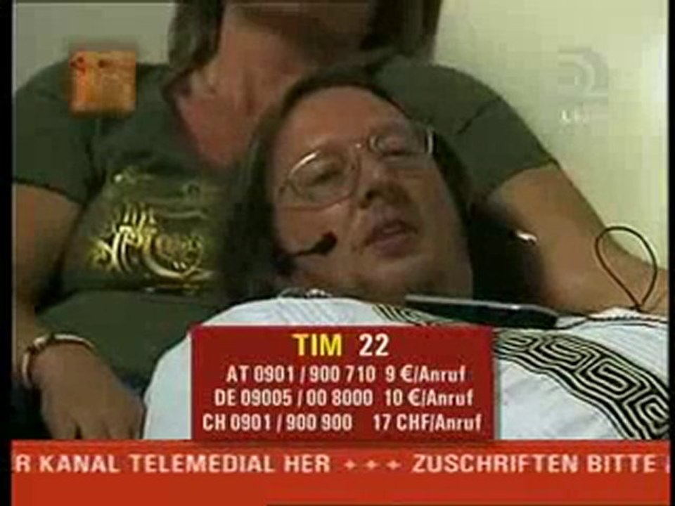 Hornauer ruht auf Johannas Busen