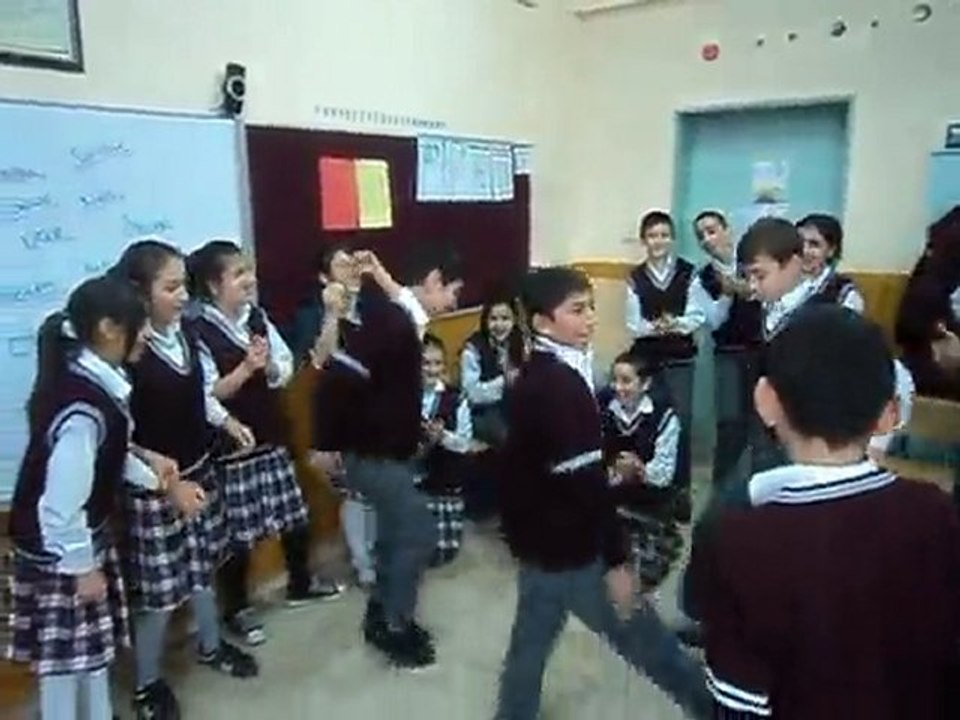 Kol bastı gösterisi