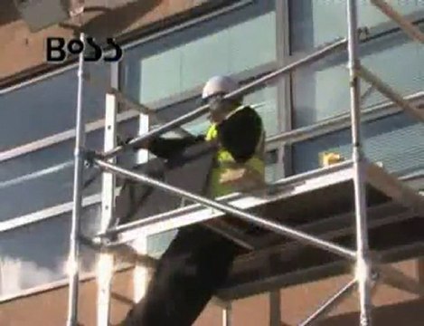 Scaffold tower. How to build a scaffold tower. lakeside-