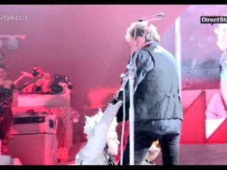 johnny hallyday et M a bercy 2010-12-17  Direct Star