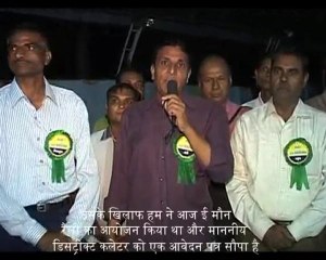 Endosulfan Worker KD Trivedi speaks in support of pesticide