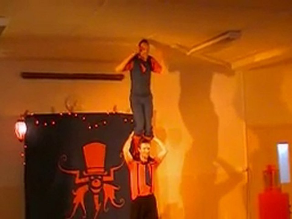 MOV084