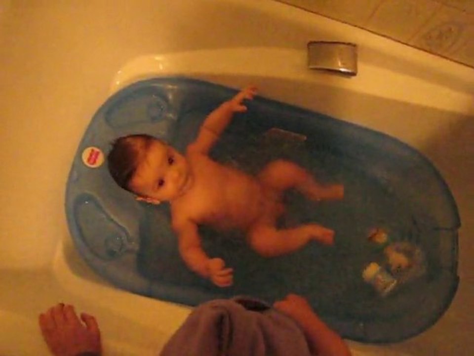 Lino ds le bain (dec 2010)