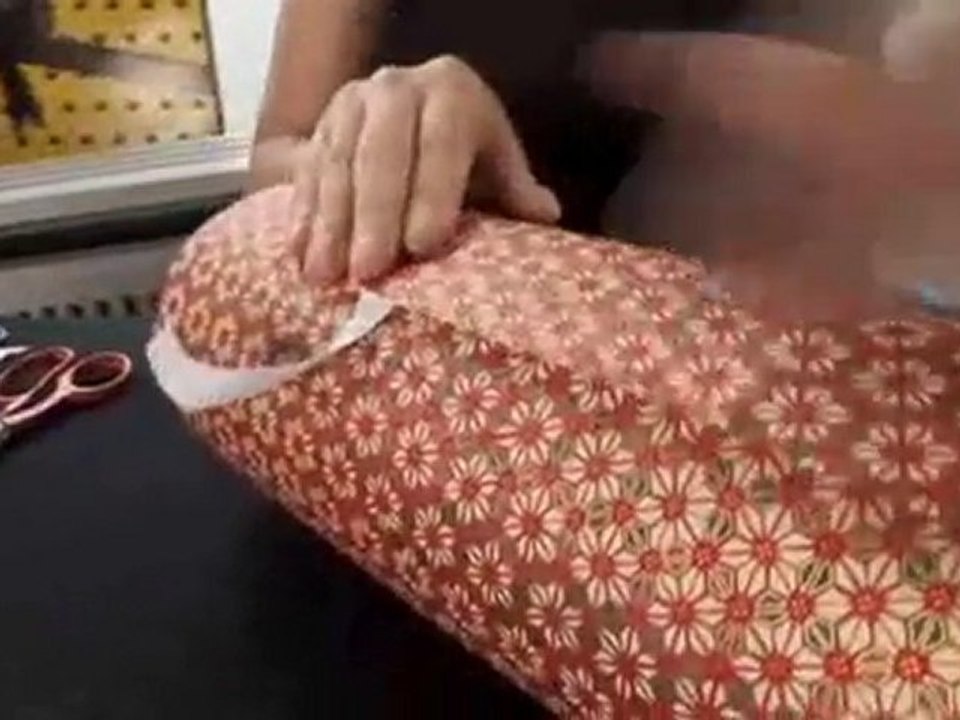 How To Wrap A Circular Gift
