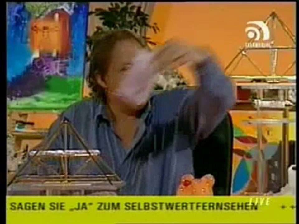 Hornauer telefoniert live in der Sendung