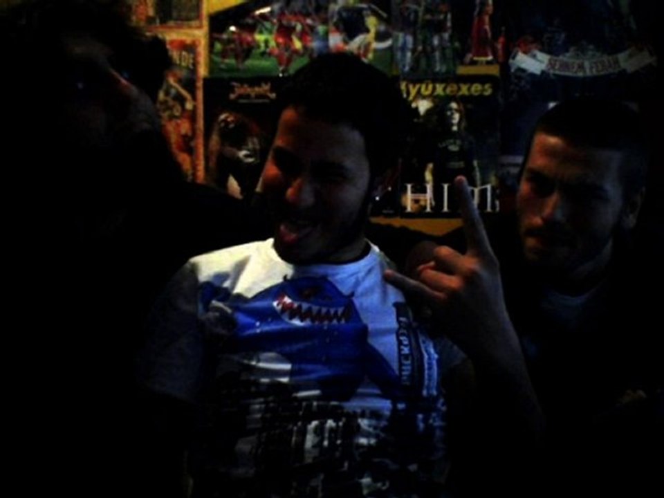 Mert & Halit-Gözden Yaş Akmaz