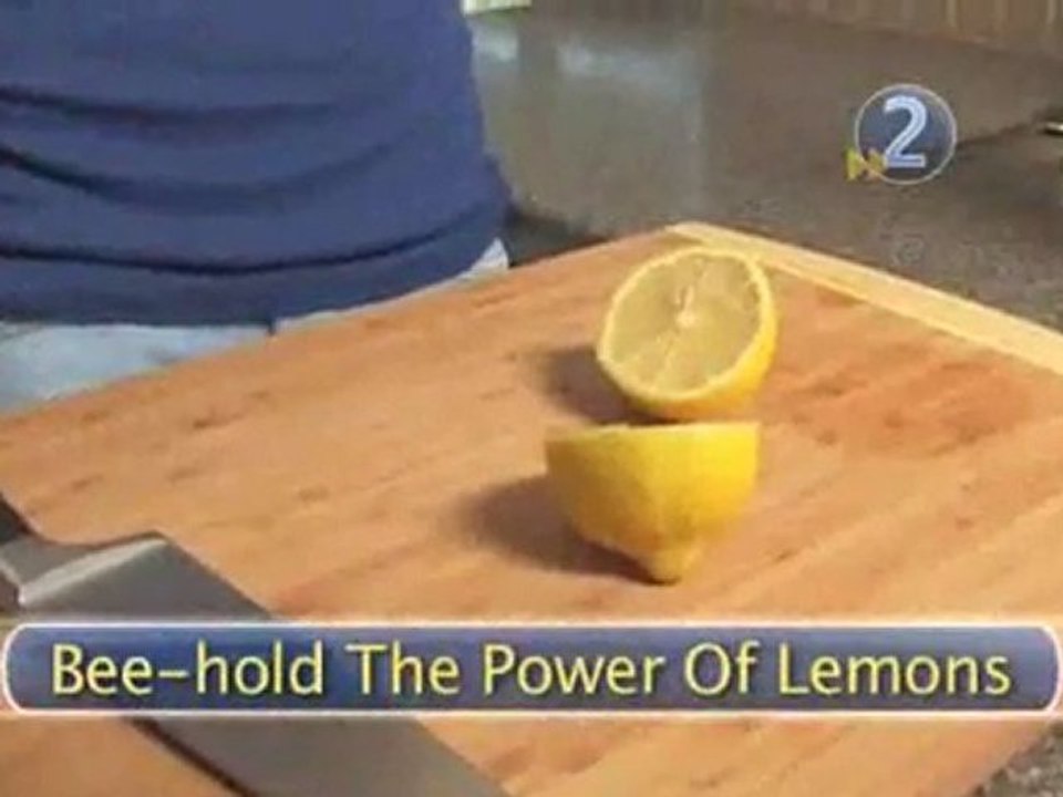 How To Treat A Bee Sting With Lemon