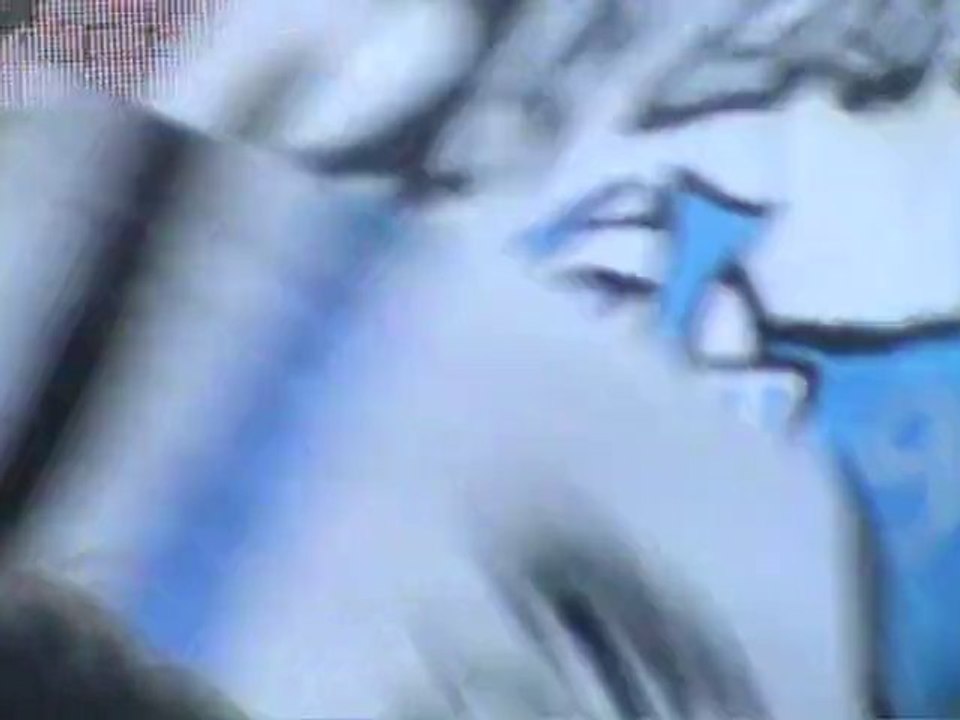 M2U00243