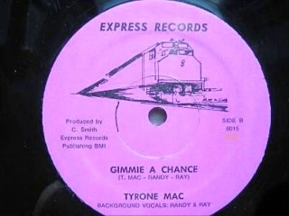 Tyrone Mac - Gimmie a chance (deejay funk)