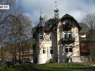 Bavarian Alps peak tourists interest | Video of the day