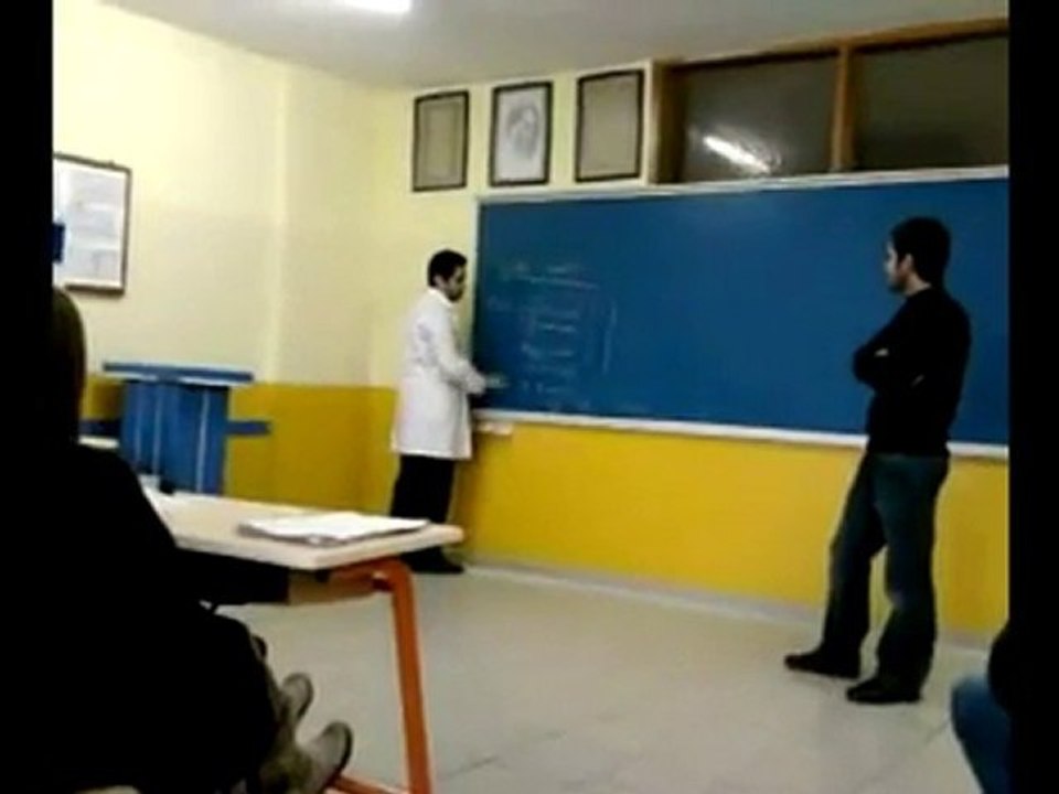 Türkiye Bu Öğretmeni Konuşuyor