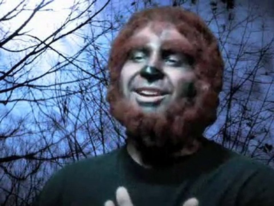 Interview With A Werewolf : Do you prefer werewolf or verevolf?