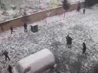 Çorlu 75. Yıl Mükerrem Ali Kayan İ.O. bahçesinde kar çoşkusu