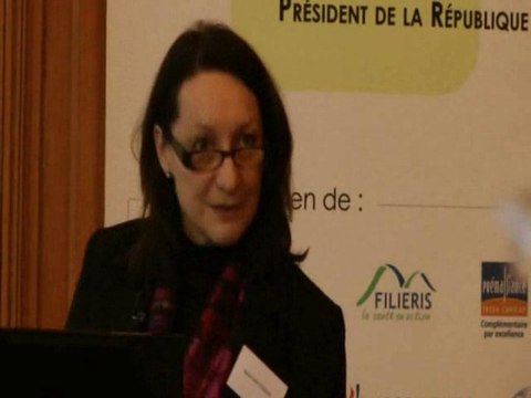 Maladie d'Alzheimer : le coût de l'aide des aidants