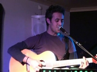 MIKE DOS SANTOS AO VIVO NO JÚLIO BAR