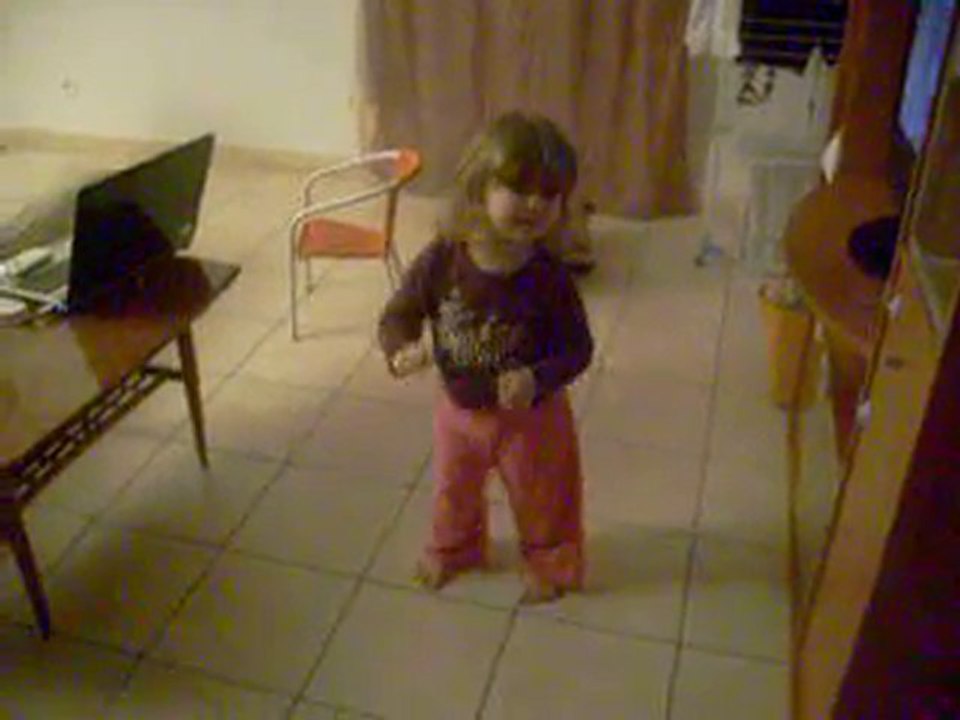 Elle danse Marie, elle danse