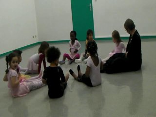 Nevaeh Déc 2010 Danse 1