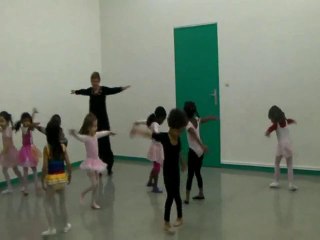 Nevaeh déc 2010 danse 2