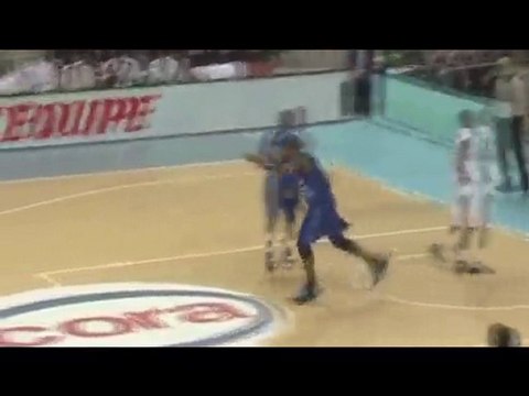 Ron Lewis Dunk vs SLUC Nancy in Eurochallenge 12.14.2010