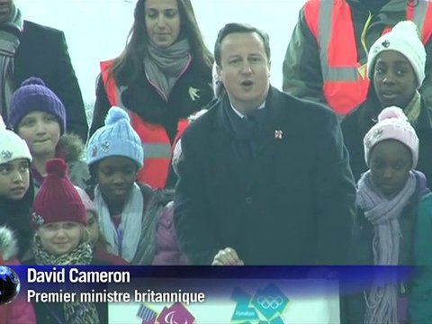 Les lumières du stade olympique allumées pour la première fois