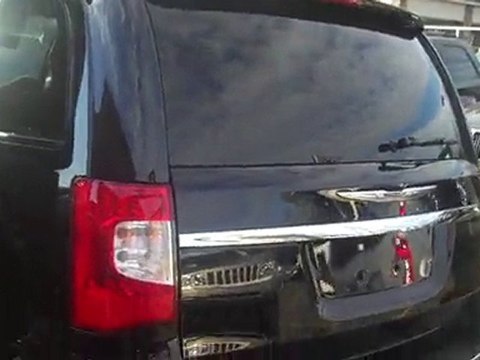 2011 Chrysler Town & Country Long Island