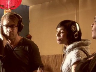 Dead Bees records sing Xmas - "Try People Try"