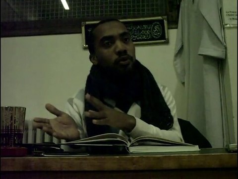 Mohamed Bajrafil - Ahmed Ibnu Hanbal