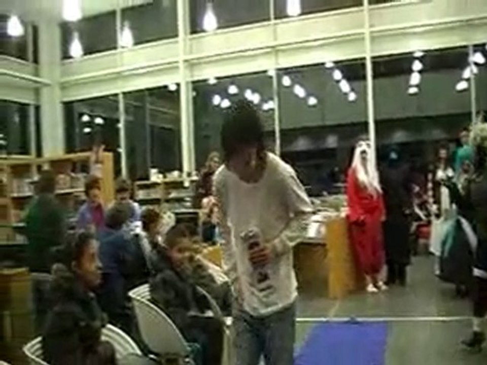 Cosplay à la médiathèque de Lille