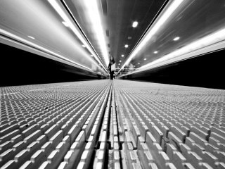 MIRADAS DESDE UN ANDEN.ALAIN IRURETA