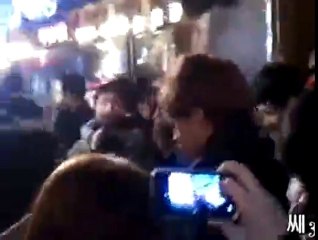 [21-Dec-10]Rain has a guerrilla (surprise) date with a KBS 2