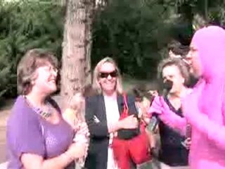 YouTube        - Los gases también son arte