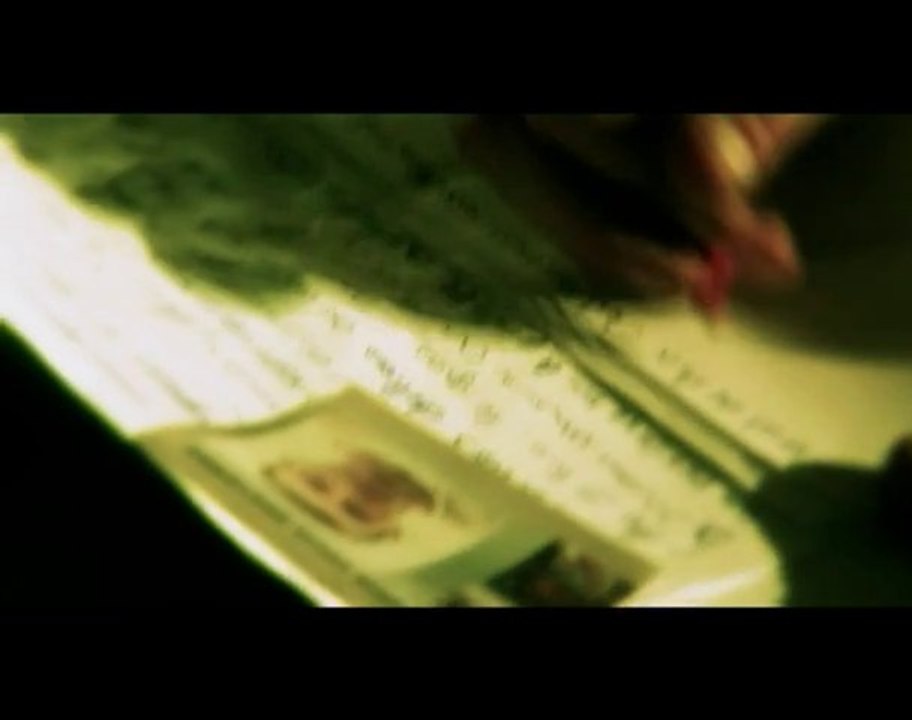 VITE,TROP VITE..... 22K-LIBRE  ALBUM A 2 PAS D'CHEZ TOI