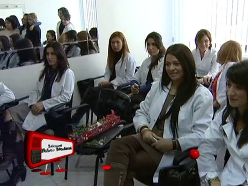 GUZELLIK UZMANLIGI ESTETISYENLIK KURSU  MAKYAJ KALICI MAKYAJ KURSLARI GIN AKADEMI GÖNÜL INANIR