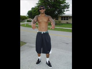 *NEW OFFICIAL* TATO ft GUCCI MANE---THIS BEEF