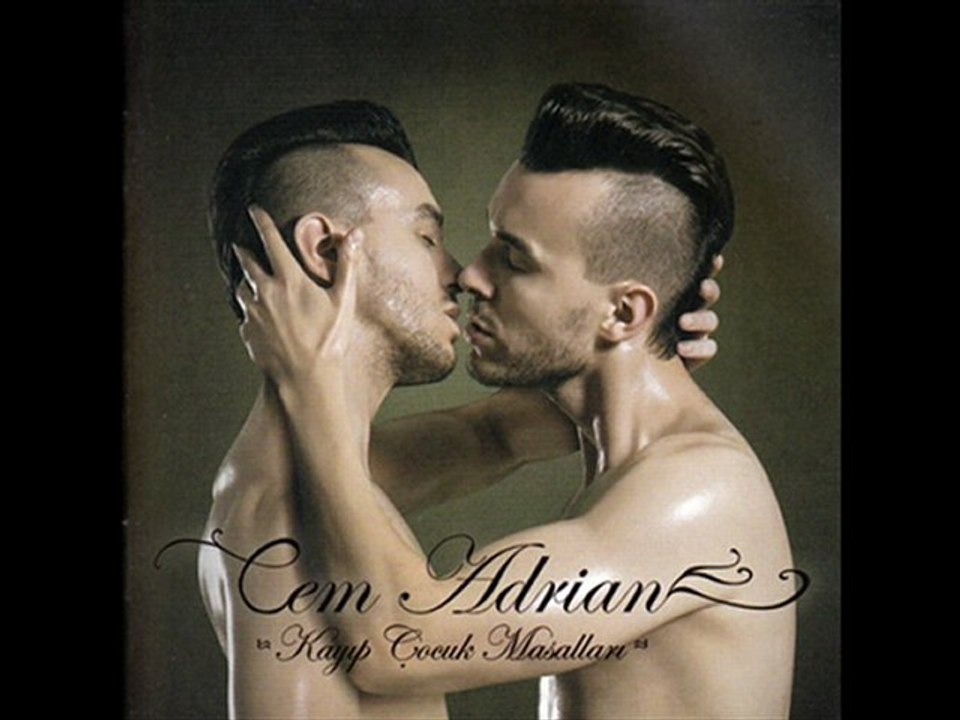 Cem Adrian - Bir Katilin Ellerinde | 2010