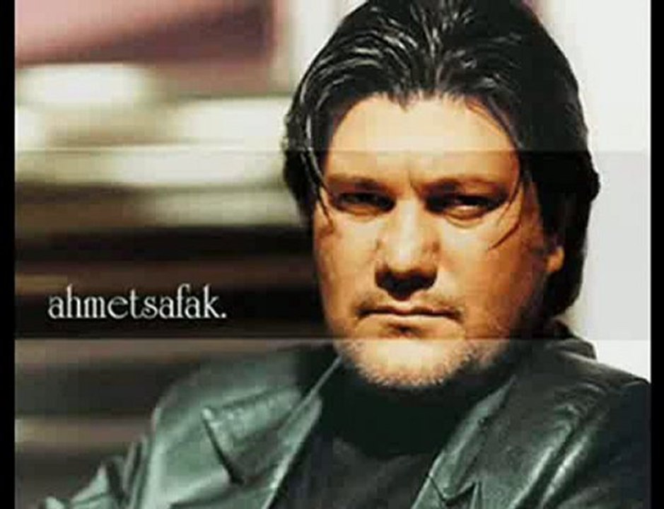 Ahmet Şafak  Gesi Bağları