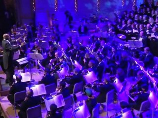 Shaquille O' Neal Conducts The Boston Pops