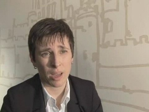 Financial Support And Renting A Property : I am in full time education. Can I pay half rent over vacations?