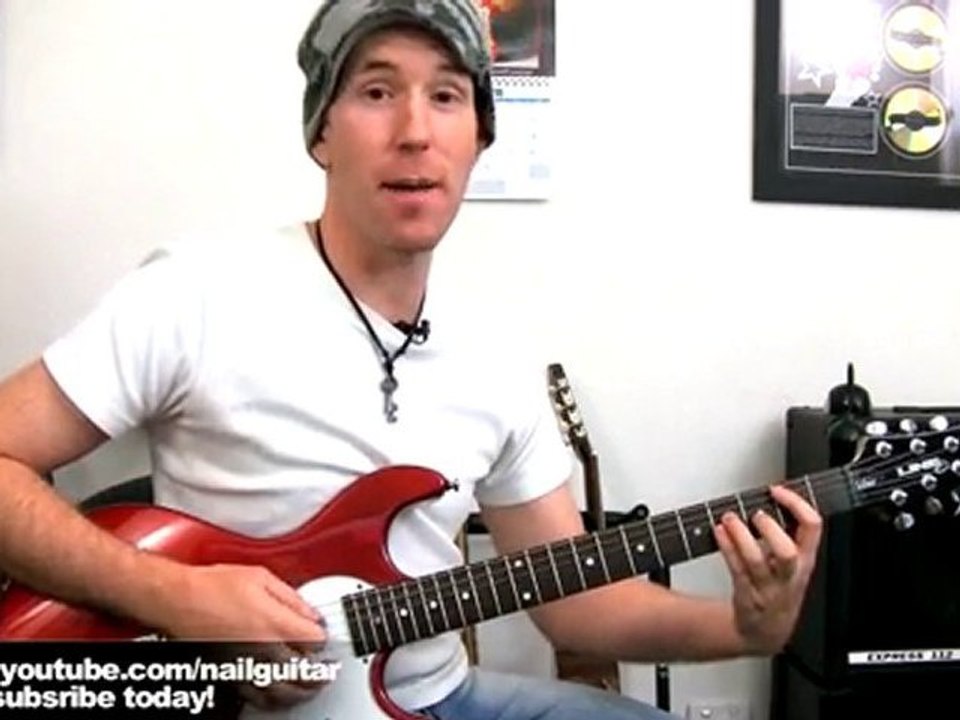 A Minor Pentatonic Scale - Guitar Tutorial Lesson (MUST ...