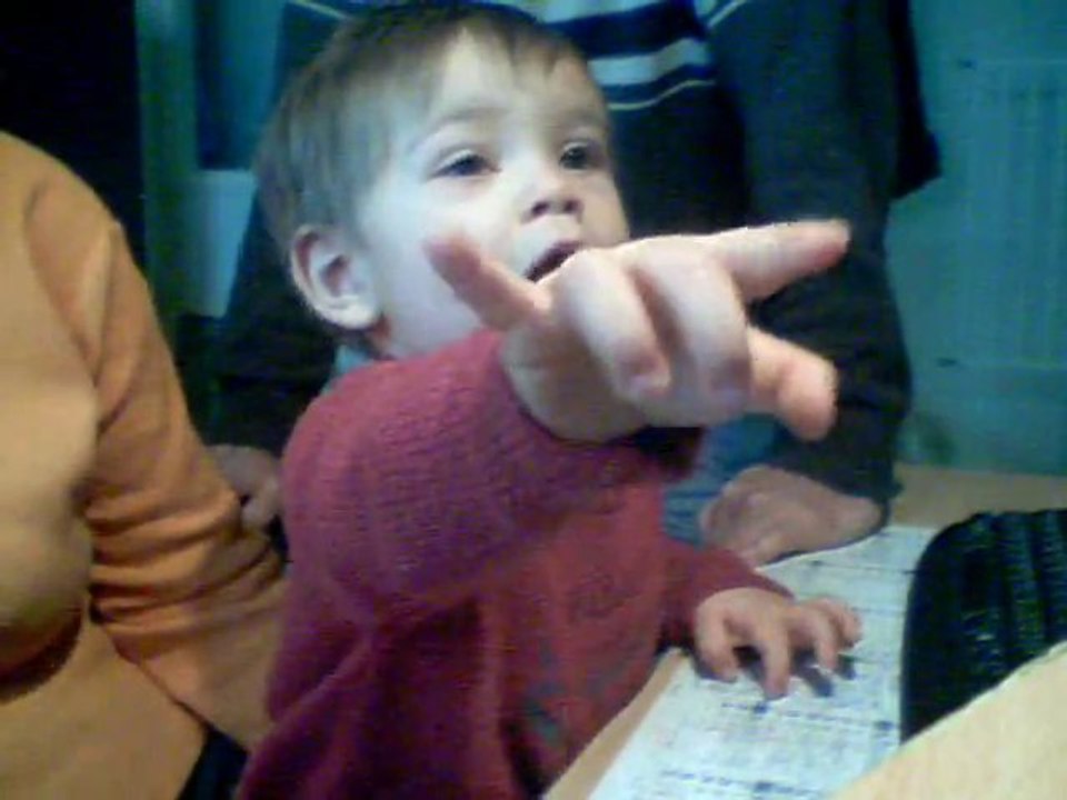 A 15 MOIS