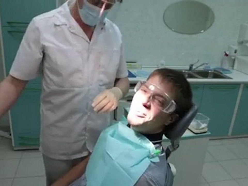 Москва: Скидка 76% на услугу ультразвуковой чистки зубов!