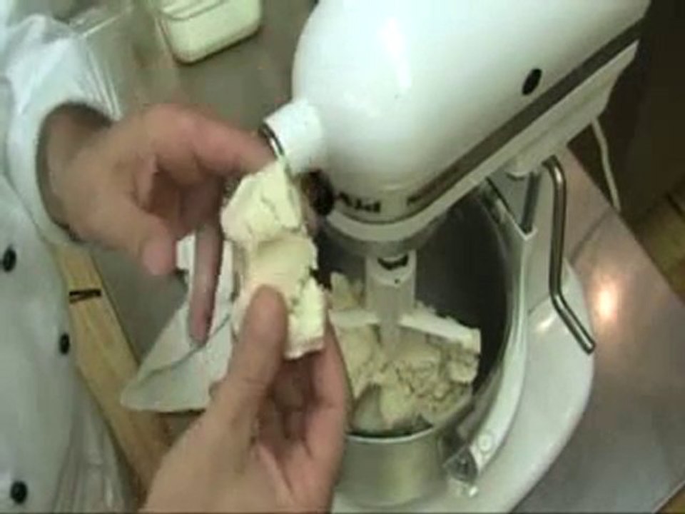 Cake Mixing Like the Pros with the Two-Stage Method