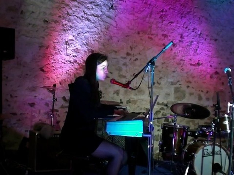 Auzalee - Woman Soldier