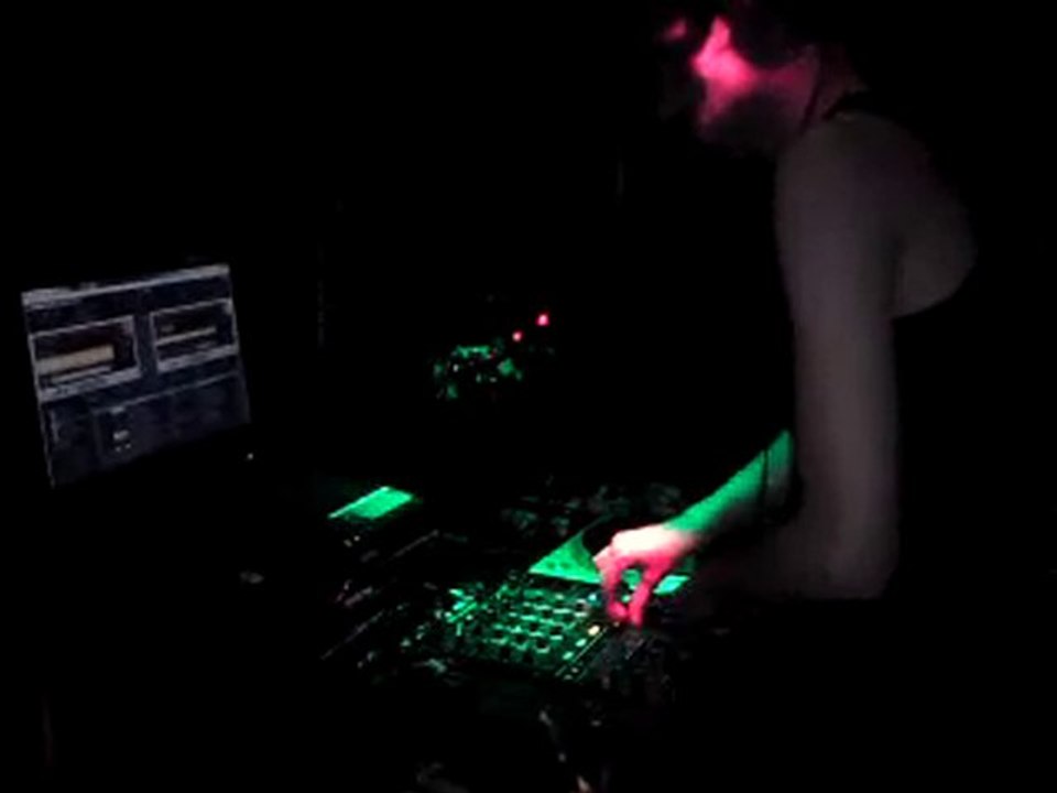 Arfaf mix electro le 03/12/2010 au Moulin de la chaume